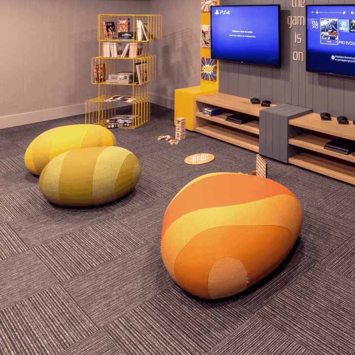 Flint Pouf