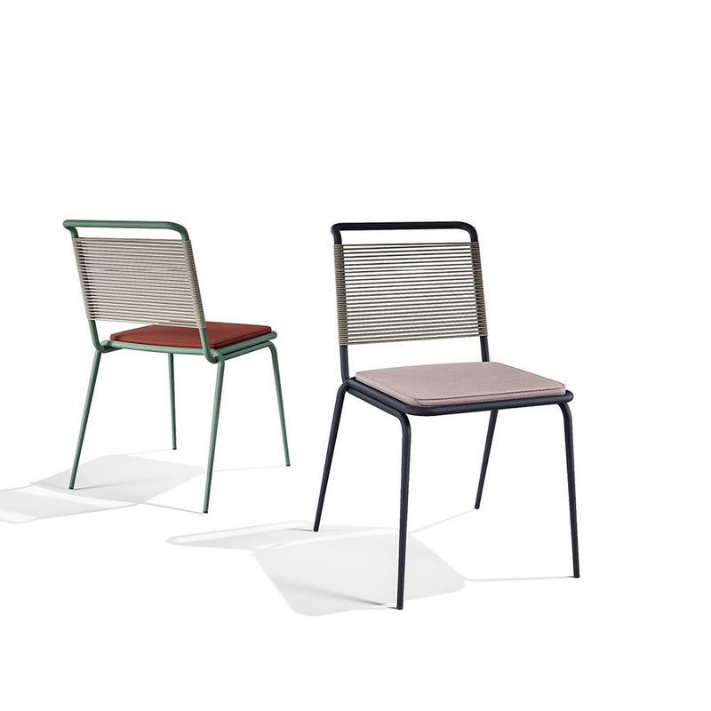 Kissi Chair