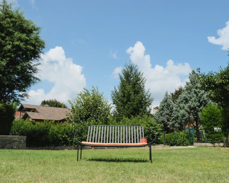 Rosa Bench