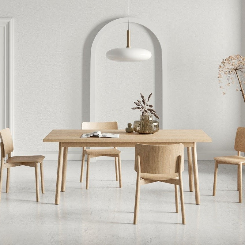 Mia Table
