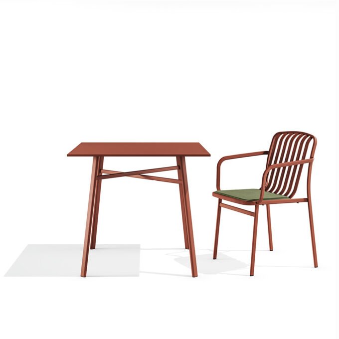 Kano Chair With Armrests