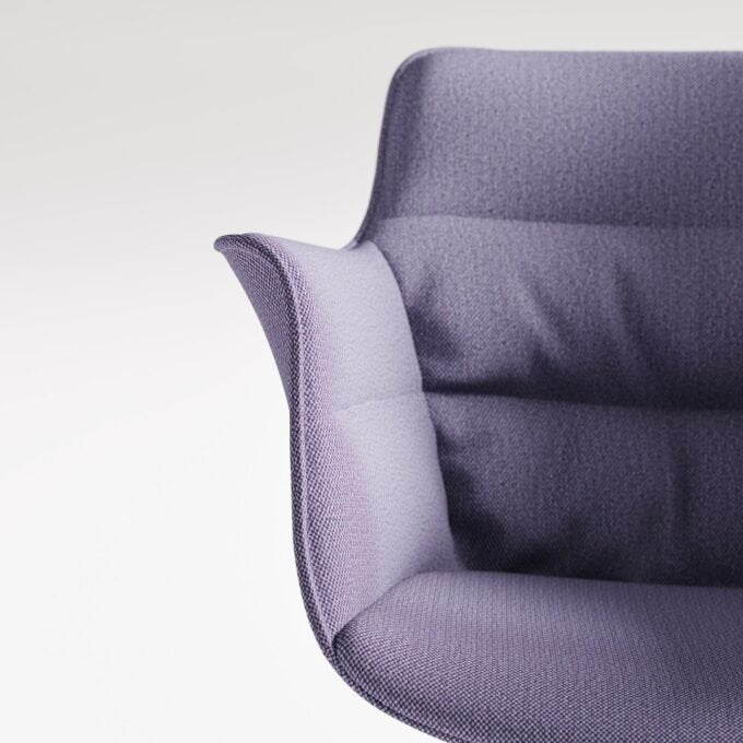 Rego Play X Base Upholstered Outdoor Chair