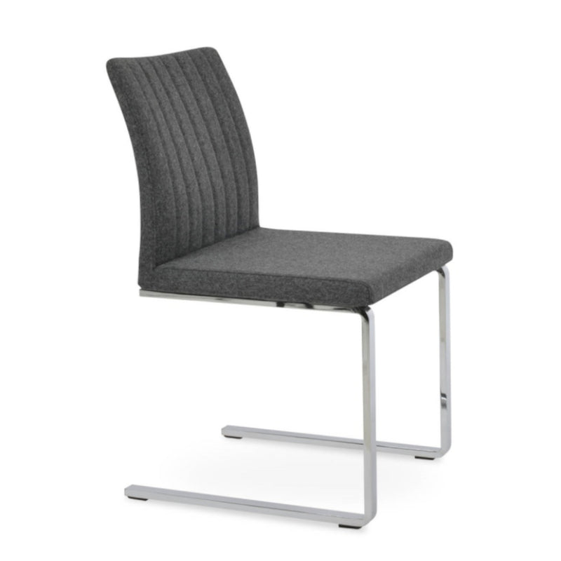 Zeyno Flat Chair
