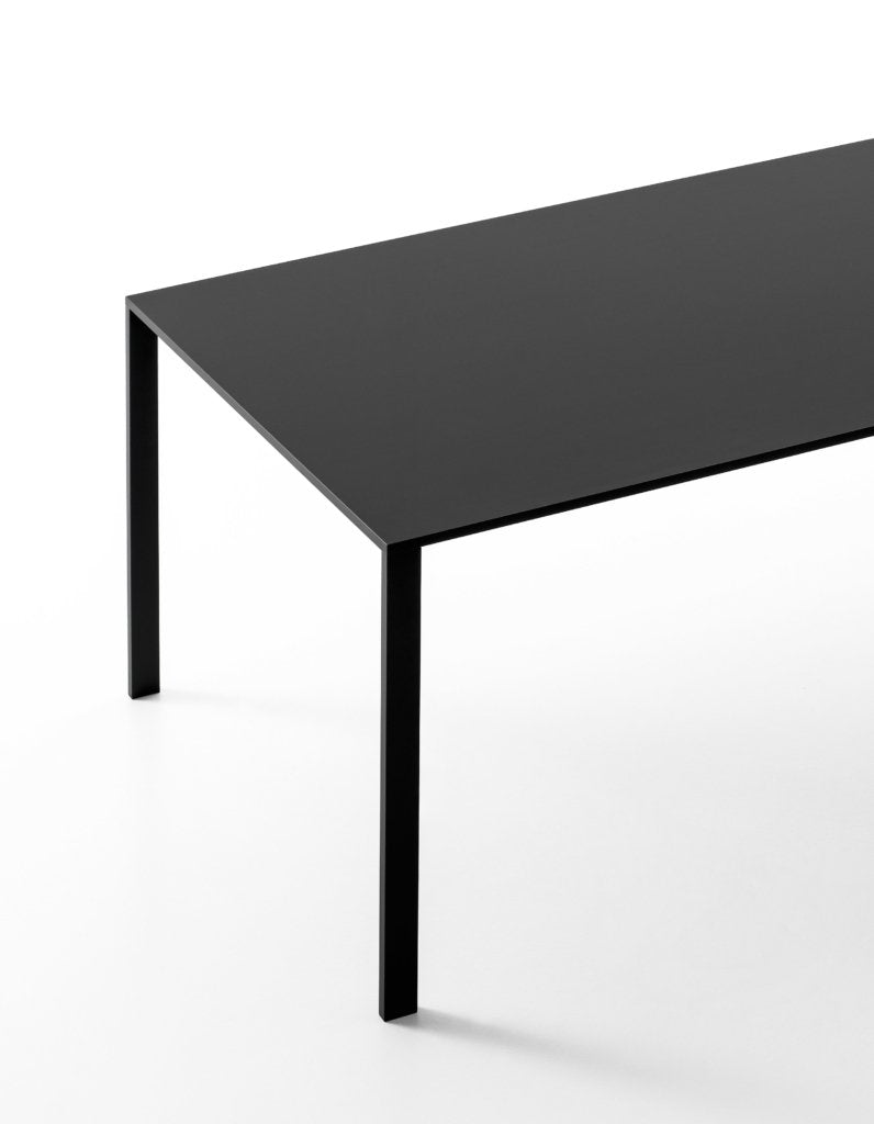 Be-Easy Fenix Table