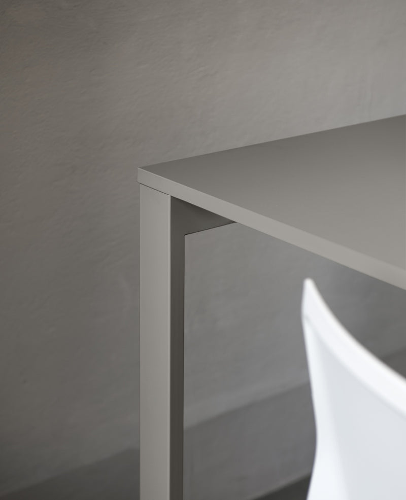 Be-Easy Fenix Table