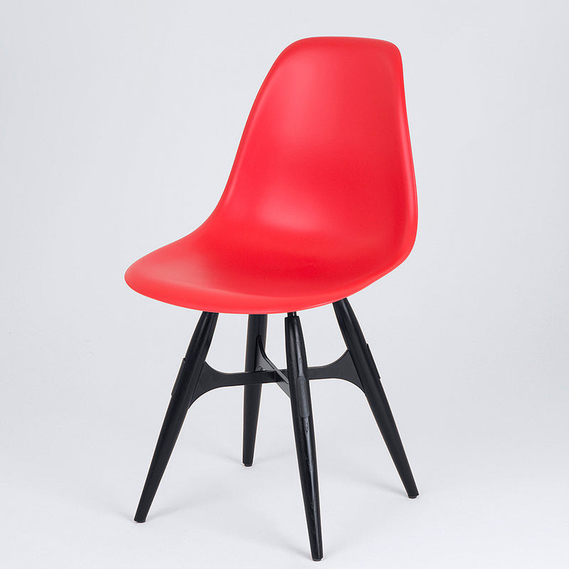 Modern ZigZag side chair in red shell with black legs front view