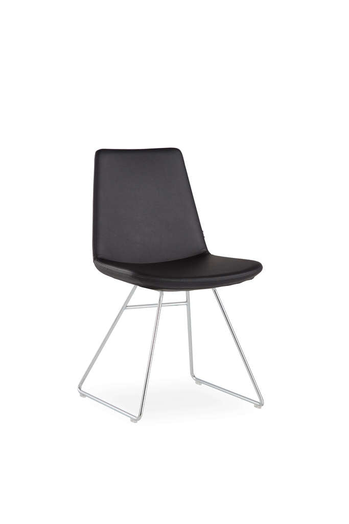 Pera Sled Chair