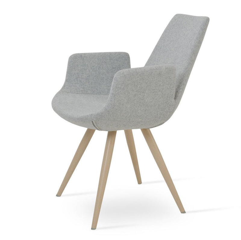 Eiffel Arm Star Chair