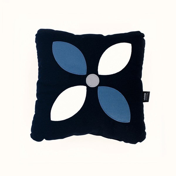Flower design pillow for sofa 