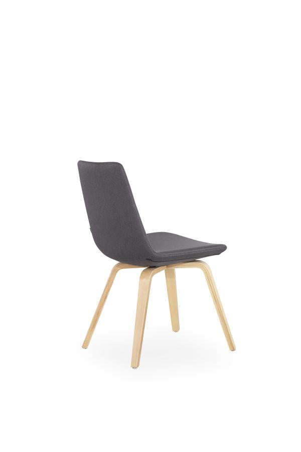 Pera Plywood Chair