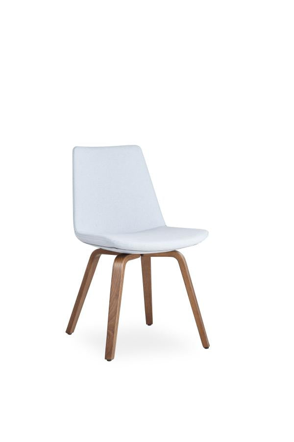 Pera Plywood Chair