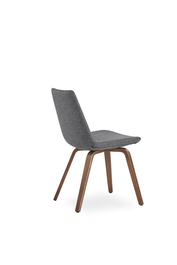 Pera Plywood Chair